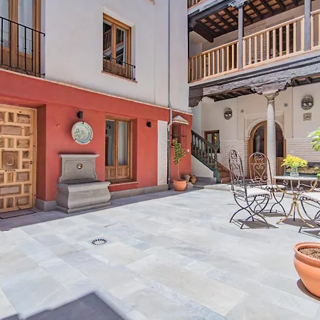 Casa De La Tina