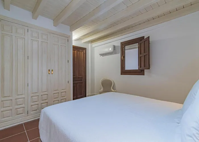 Casa De La Tina