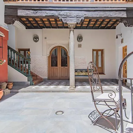 Casa De La Tina