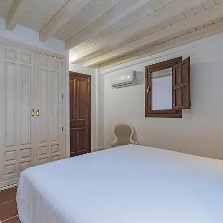 Casa De La Tina